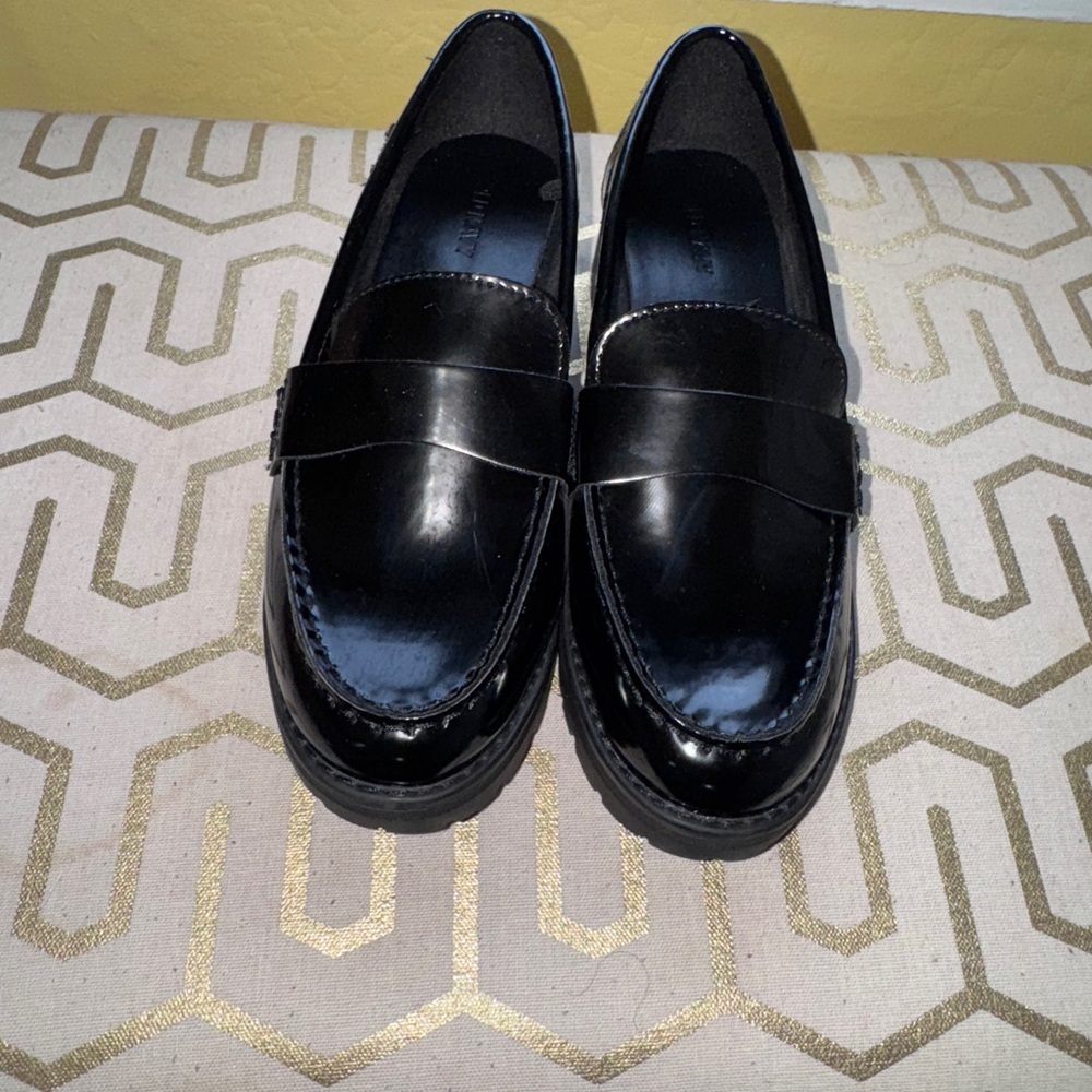 Old Navy Black Loafers